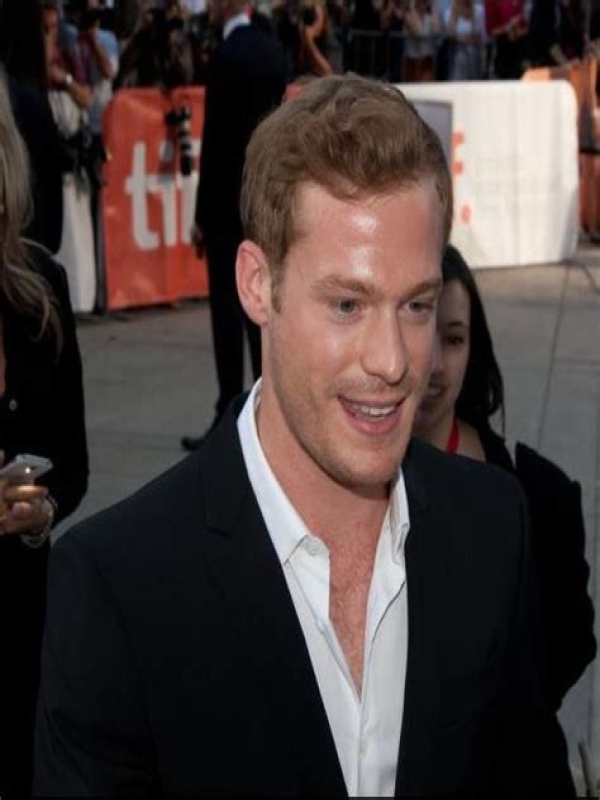 Understanding Sam Reid Height: Insights Into The Actor's Physical Presence