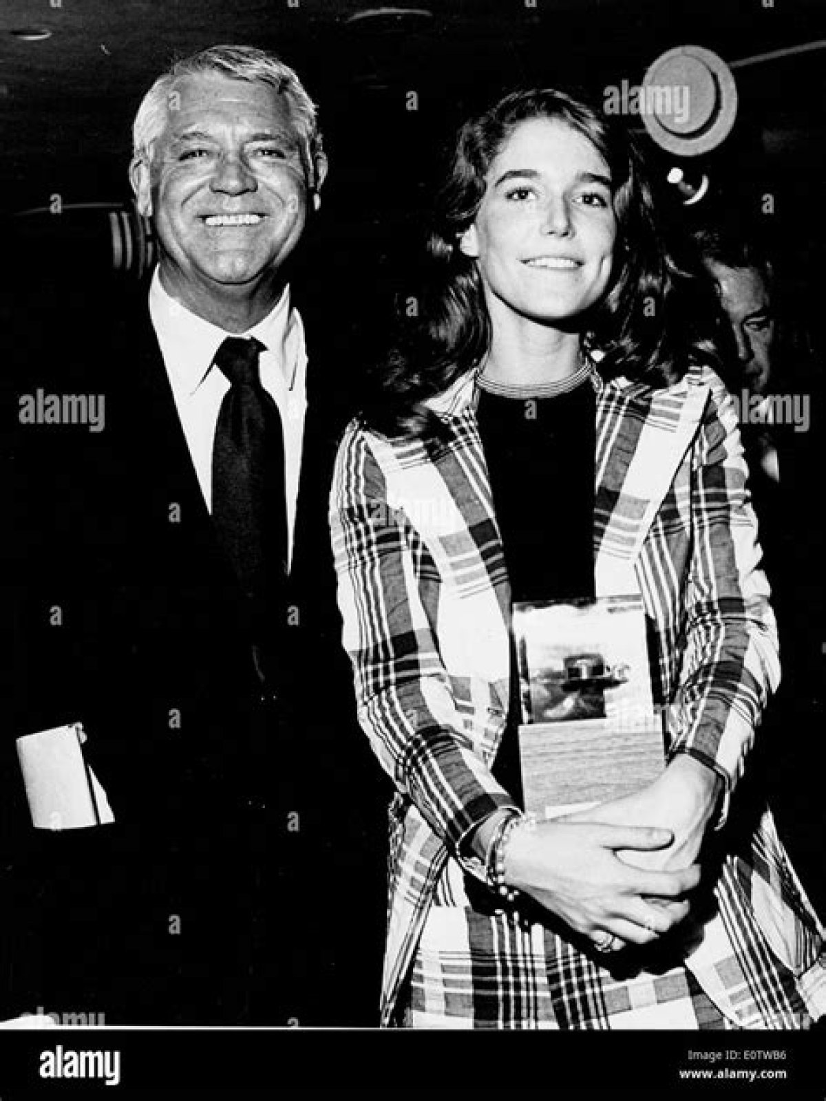 Unveiling The Legacy: Cary Grant's Daughter Jennifer In Pictures