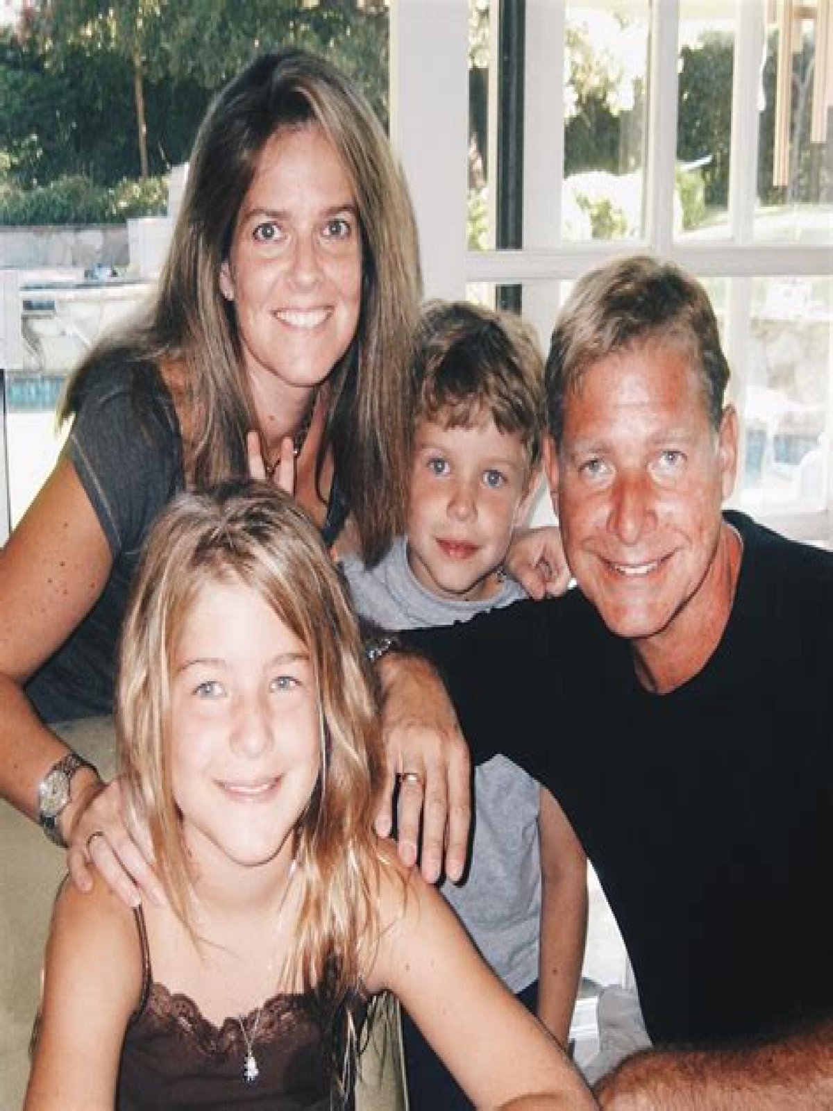 Unveiling The Sibling Dynamics: Jennifer Aniston's Brothers